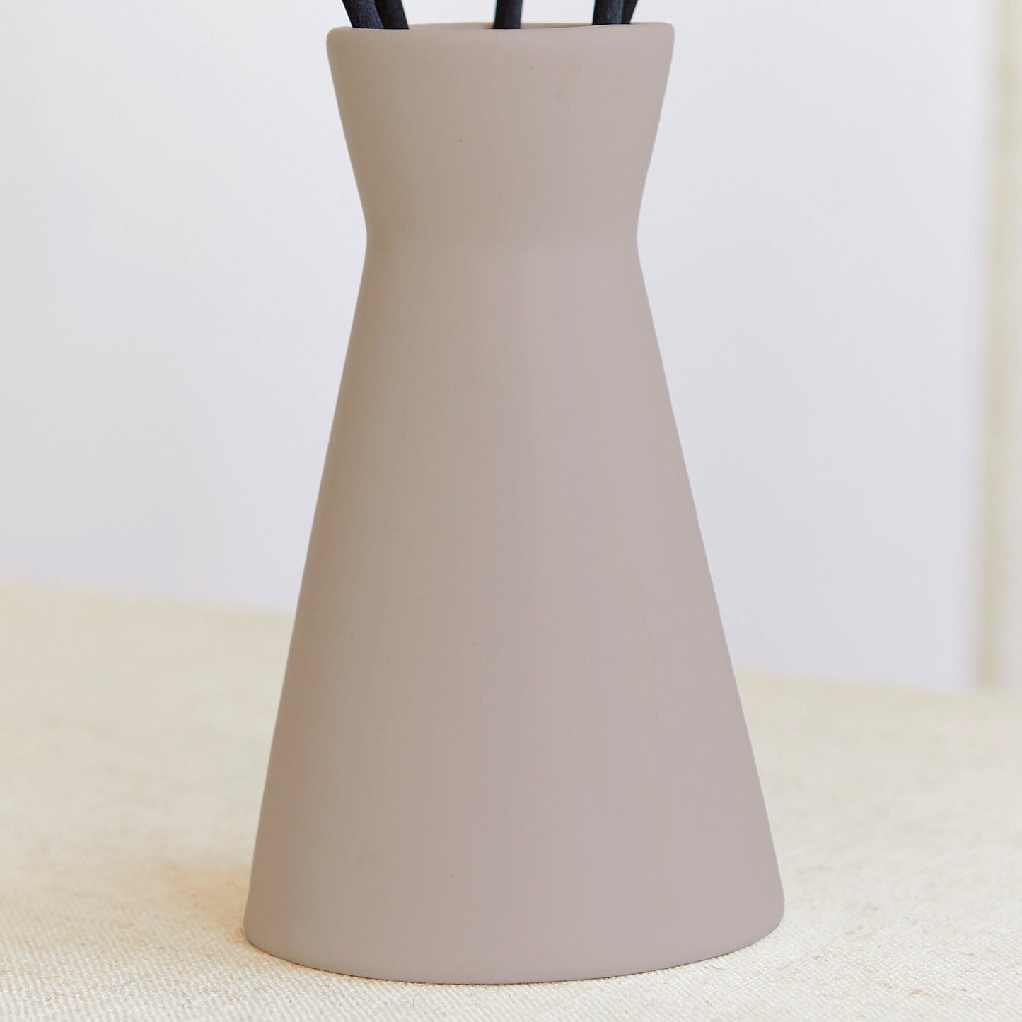 Scandi: Mocha Reed Diffuser - Myrrh & Tonka