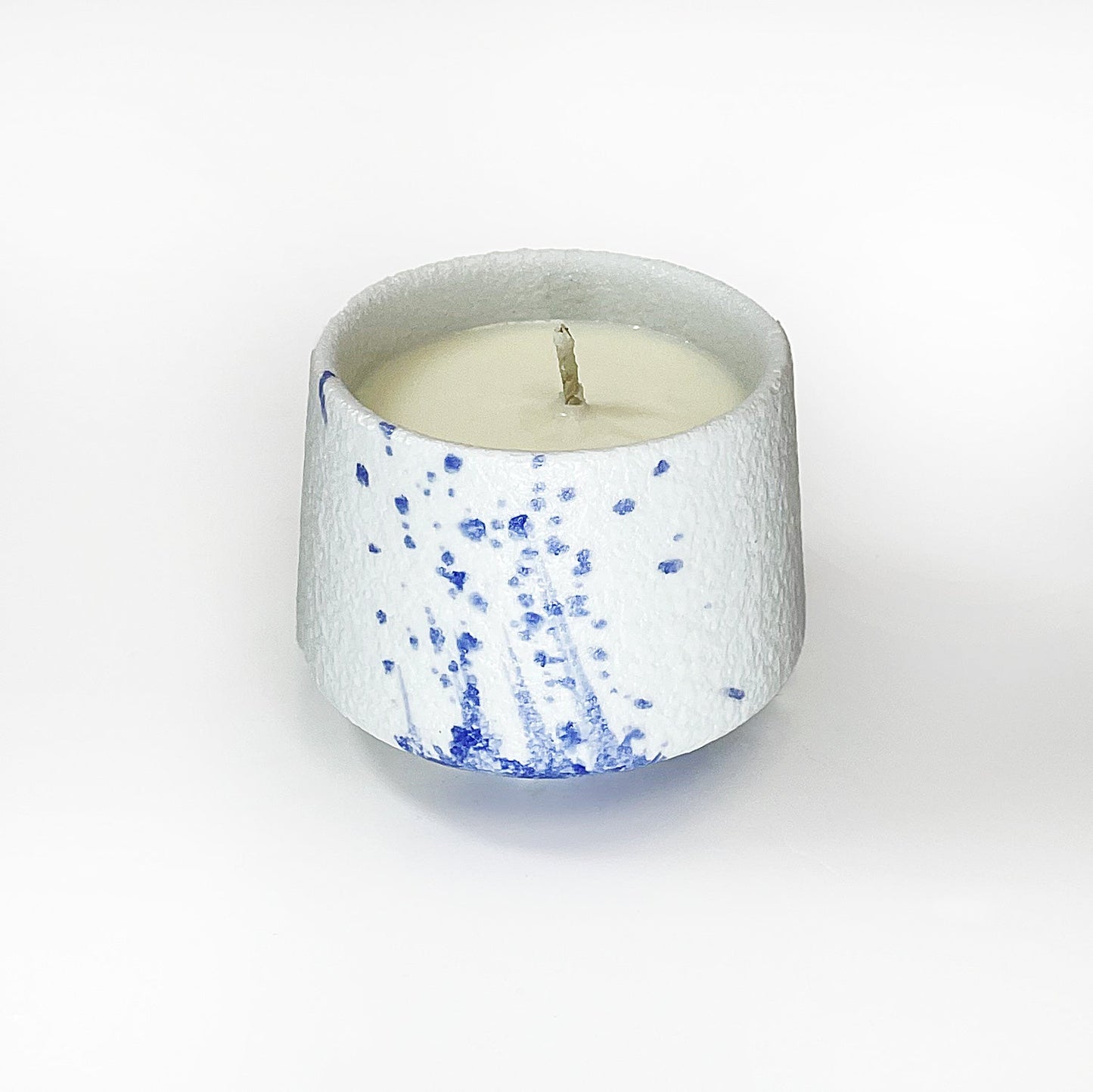 St Ives: Holywell Bay Candle - Lime, Basil & Mandarin